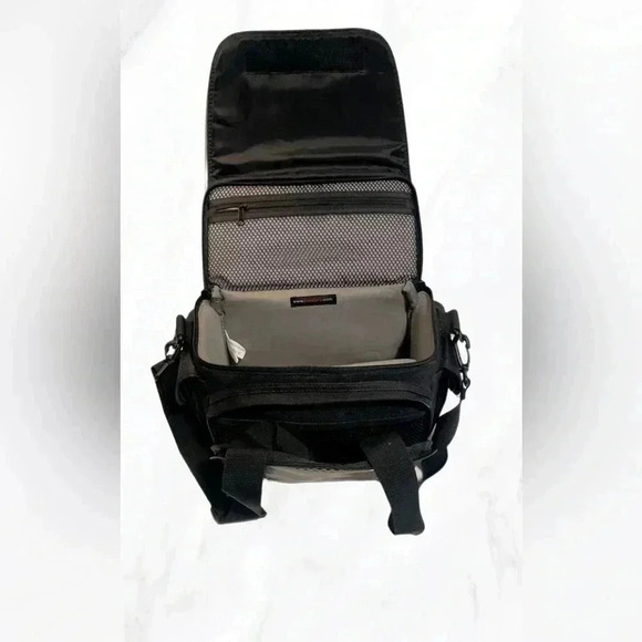 Lowepro Edit  120 Outdoor Padded Camera Bag Shoulder Strap Multi Pocket black - Picture 2 of 2